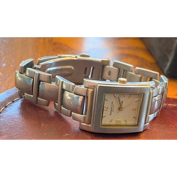 Women's 20mm Two Kenneth Cole NY Watch, Patterned Background - Picture 2 of 3